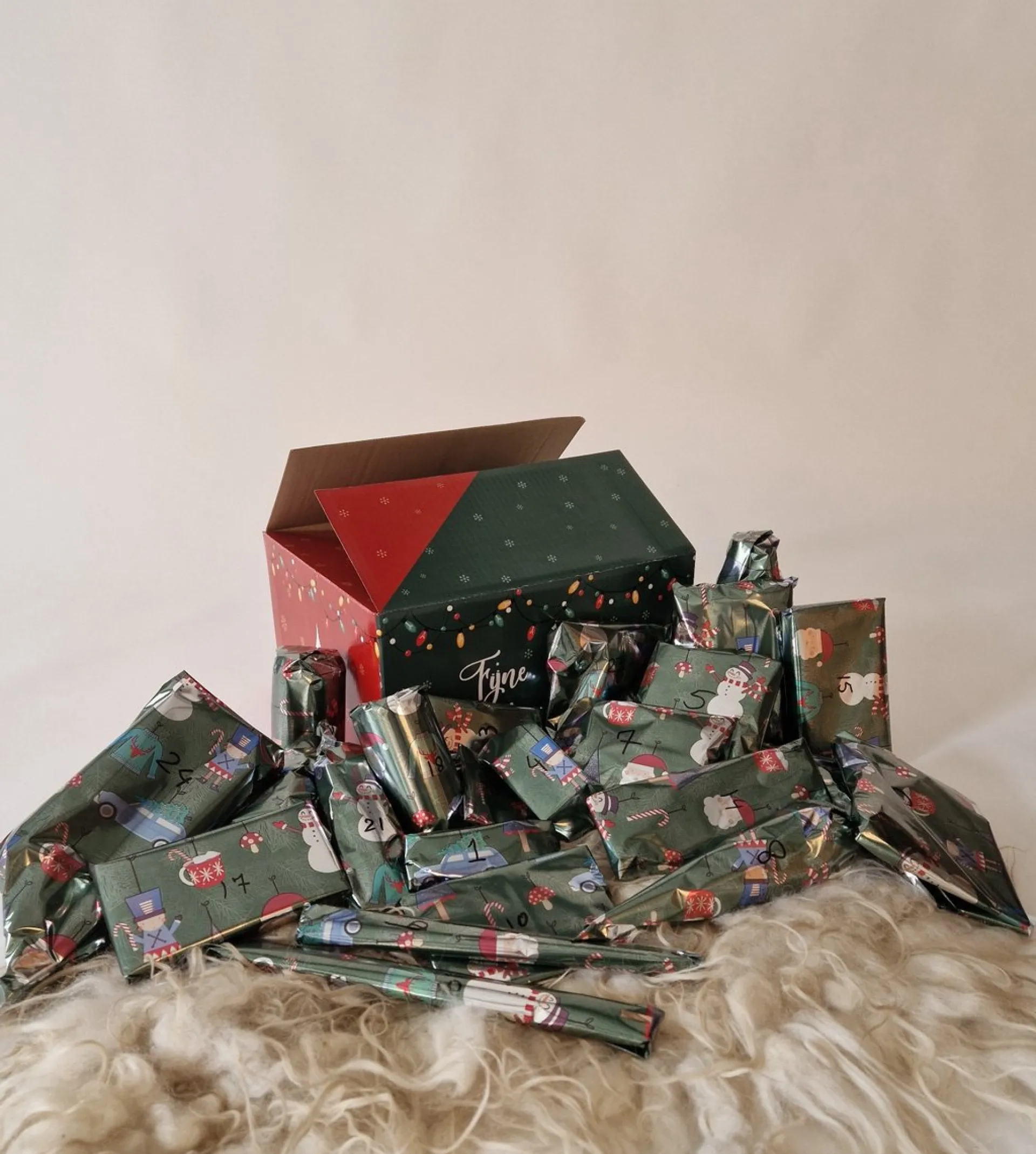 CandyStore24 Adventskalender Amerikaans Snoep - Adventskalender 2023 - Kerst Kalender - Aftelkalender Kinderen - Adventskalender Chocolade - Store