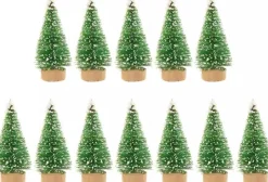 Akyol - Kerstboom 7 Stuk - Mini Kerstboompjes - Kerstversiering - Kerst - Versiering - Boom - Dennenboom - Christmas - Kerstman - Boomversiering Sale