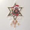 Merkloos Kersthanger>Artisanale - Kerstdecoratie - Raam - Raamhanger In Kant - Uil Met Kerstmuts In Ster