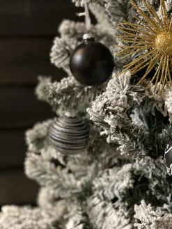 KJ Kunstkerstbomen Besneeuwde Kunstkerstboom - Flock - Lengte 240 Cm En 1376 Takken Cheap