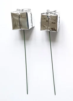 Merkloos Kerststukjes>Bijstekers – Zilverkleurig Kadootje Op Ijzerdraad-Kerststukje Maken - Bijsteker – 60 Stuks - 2.5 X 2.5 Cm -Kerstdecoratie –Feestversiering- Bij-001