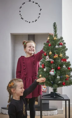 Black Box Trees Joy Kunstkerstboom Met 26 Ornamenten En Led Verlichting - H90 X O50 Cm - Groen Best Sale