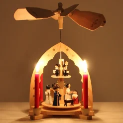 Brubaker Kerststallen> 2 Tier Houten Kerstpiramide - 30 Cm - Kerststal Christus Geboorte Met Maria En Josef, Engelen En Carol Zangers