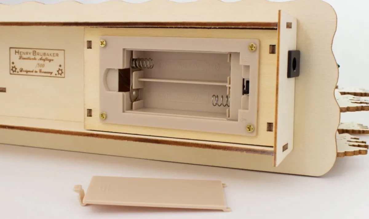 Brubaker Kerststallen> 3D Led-Lichtboog, Lichtboog, Winterlandschap Met Houtarbeiders, Led-Verlichting, Natuurlijk Hout, 43,5 X 26,8 X 10,1 Cm, Handgeschilderd