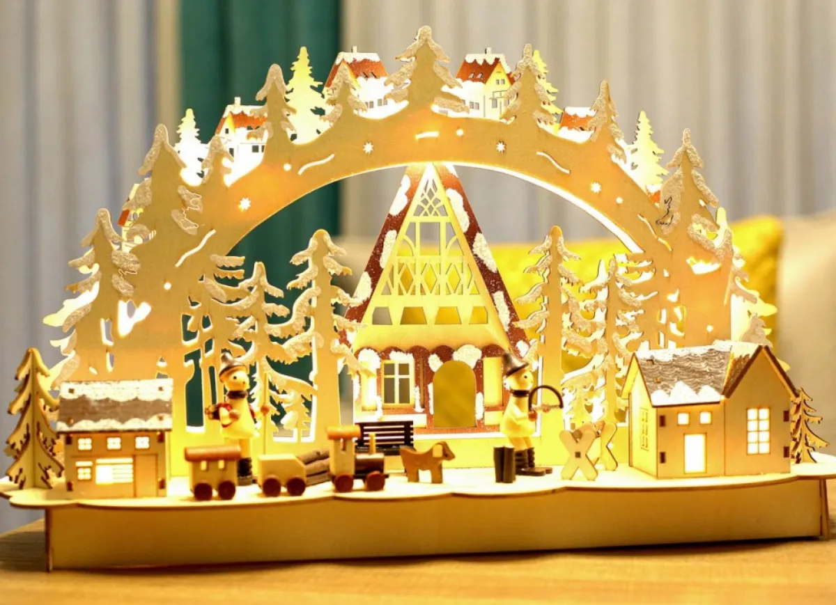 Brubaker Kerststallen> 3D Led-Lichtboog, Lichtboog, Winterlandschap Met Houtarbeiders, Led-Verlichting, Natuurlijk Hout, 43,5 X 26,8 X 10,1 Cm, Handgeschilderd