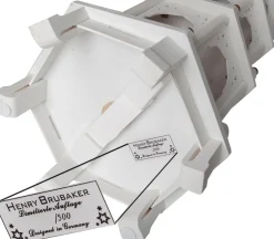 Brubaker Kerststallen></noscript> Kerstpiramide Houten Piramide - Wit - 4 Niveaus - 60 Cm Hoogte - Handbeschilderde Figuren