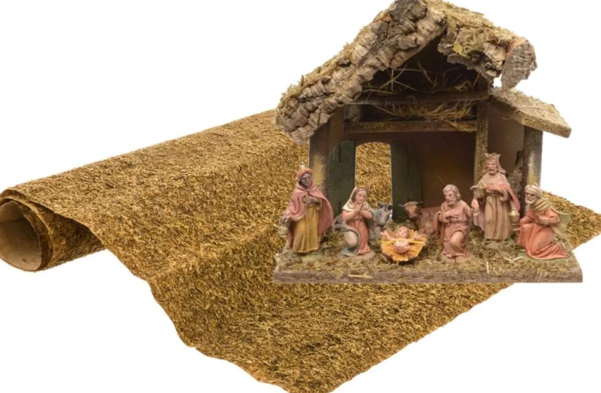 Merkloos Kerststallen>Complete Kerststal Inclusief 8 Beelden En Ondergrond 27 Cm - Kerststallen