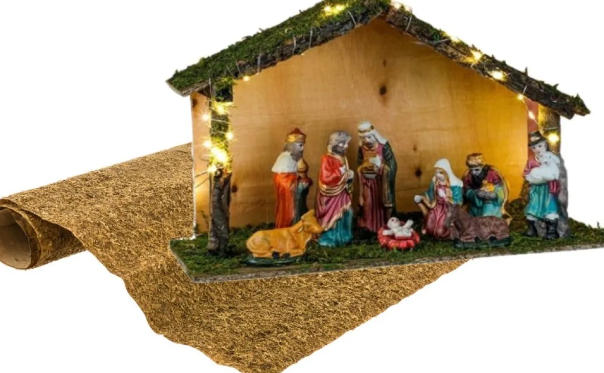 Merkloos Kerststallen>Complete Verlichte Kerststal Inclusief Beelden En Ondergrond - Kerststalletjes