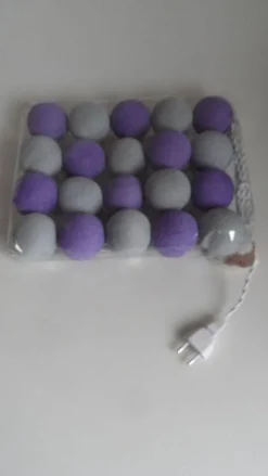 Merkloos Feestverlichting, Party Lights, Kerstversiering, Kerstverlichting Sfeerverlichting ,Lichtsnoer Lichtslinger Kleur Paars Grijs 20 Ballen Doorsnede 6Cm Lengte Snoer 320 Cm Waarvan 150 Cm Kale Snoer. Flash Sale