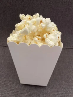 Kadoosje Filmpakket - Pathe Thuis - Cadeaupakket Met Film Voucher - Popcorn Met 2 Mini Popcornbakken En Recept - Brievenbus Cheap