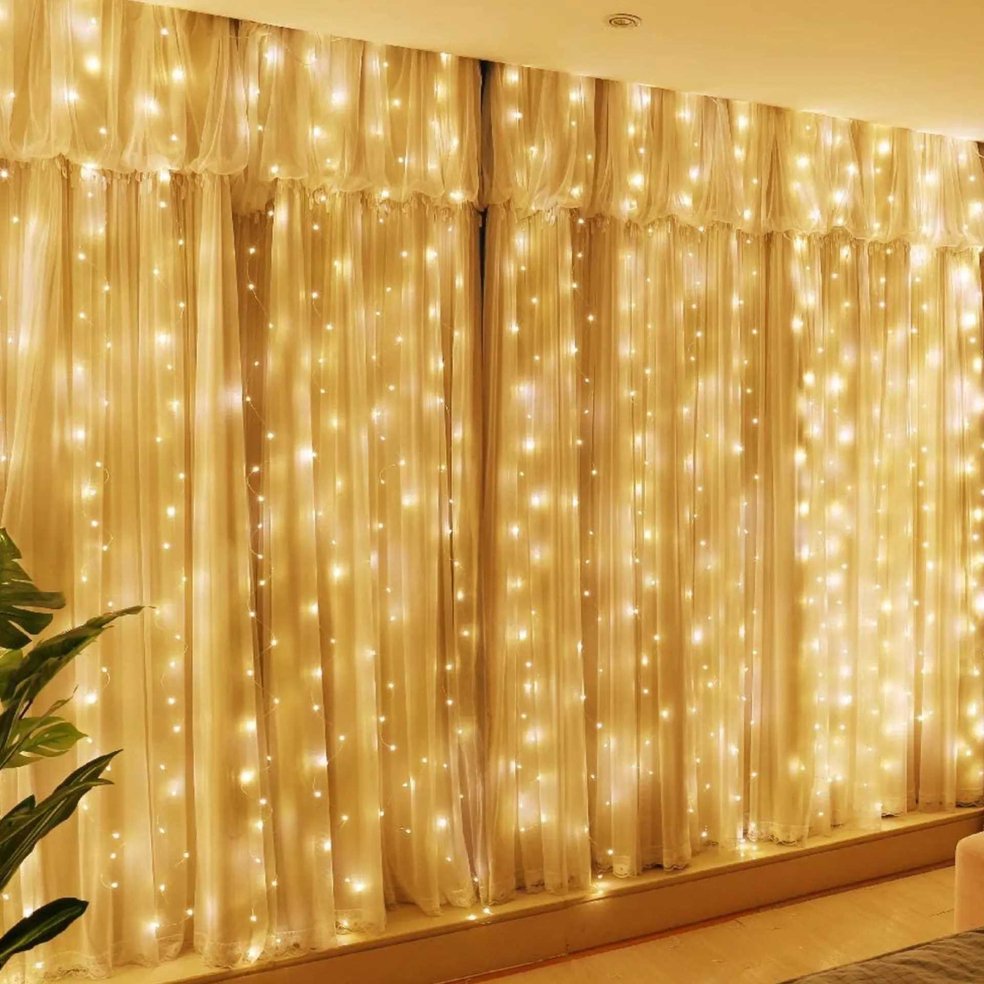 Giftmas Led Lichtgordijn – Verlichting Voor Buiten & Binnen – Inclusief Afstandsbediening - 300 Led's – 3X3M Sale