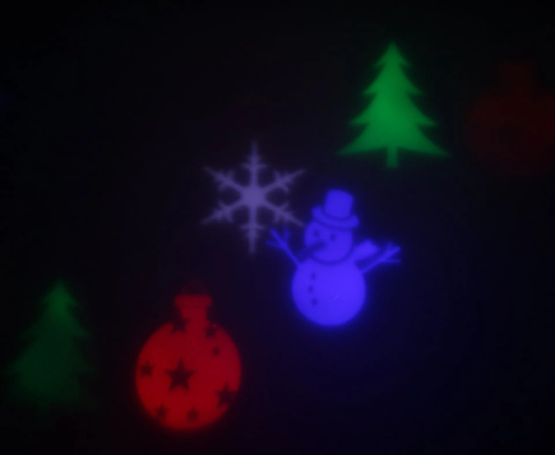 Grundig Projectorlamp - Led - 24 Figuren - Kerst En Halloween - Binnen En Buiten Fashion