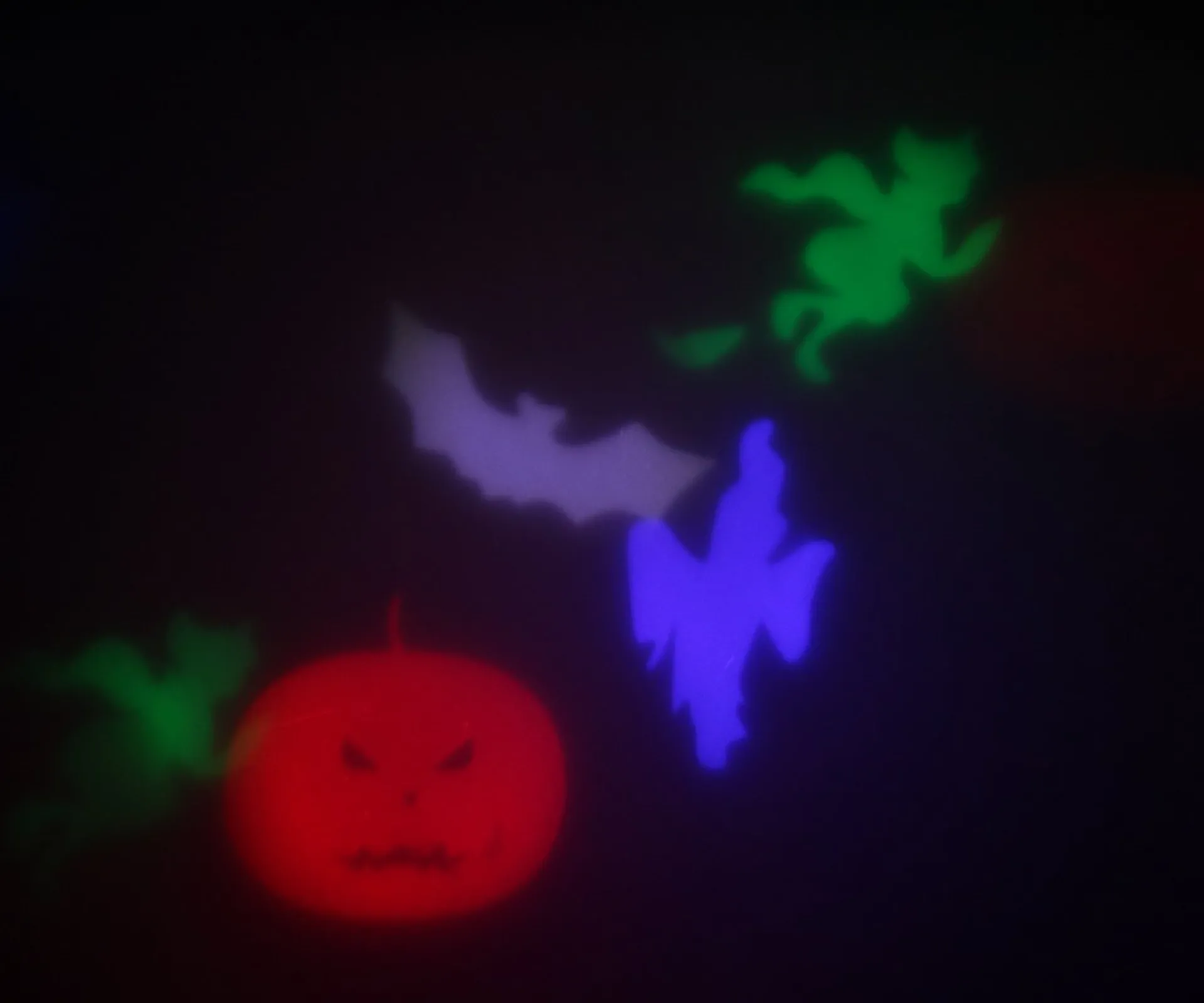 Grundig Projectorlamp - Led - 24 Figuren - Kerst En Halloween - Binnen En Buiten Fashion