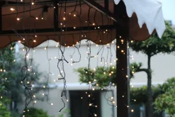 Dailyiled Ijspegelverlichting - Warm Wit Lichtgordijn - 300 Led - 6 Meter - Binnen En Buiten - Koppelbaar Best