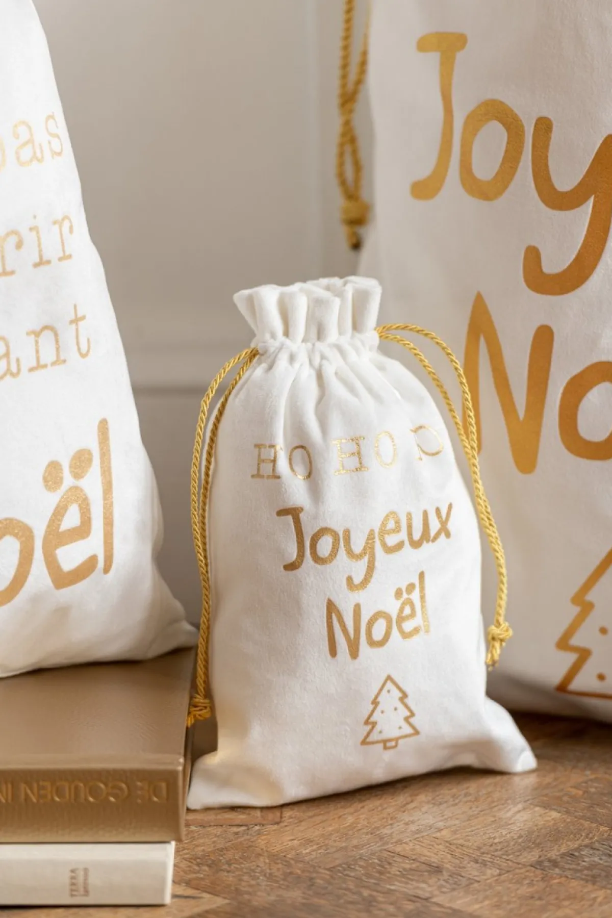 J-Line Kerstsokken> Zak Kerst Frans Velvet /Goud Large Assortiment Van 3