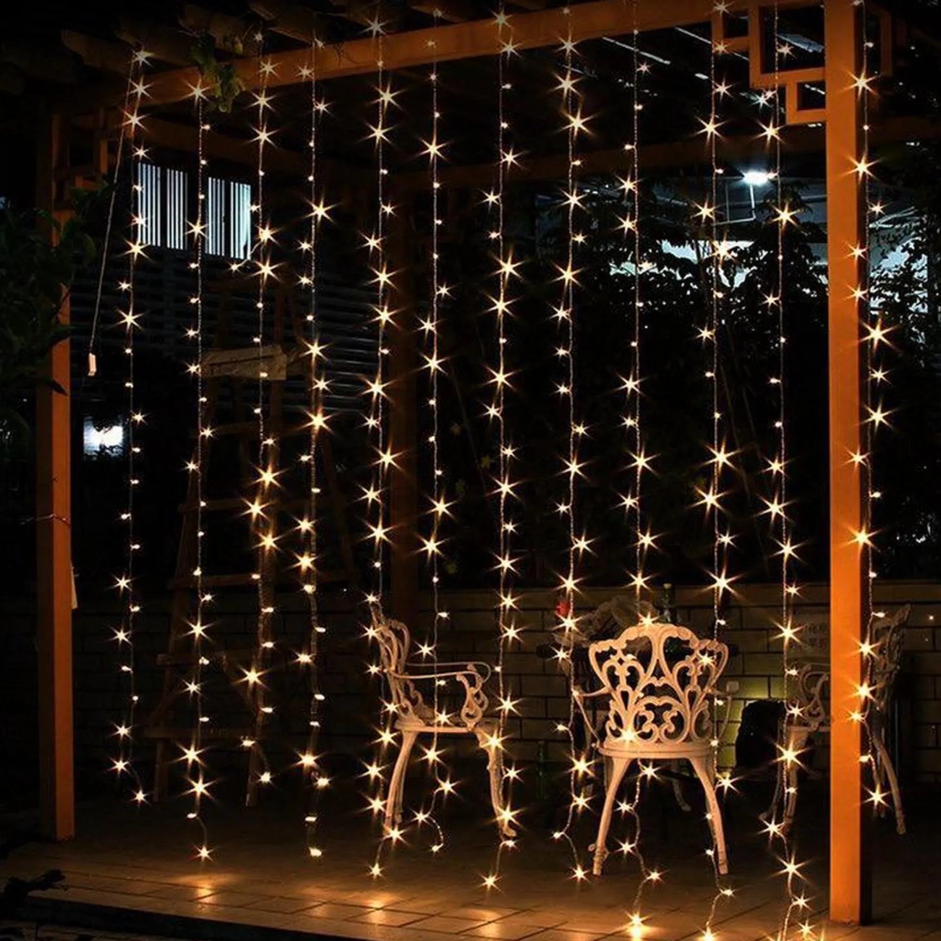 J-Pro Curtain Light 6X3M Lichtsnoer Op Netstroom - Tuinverlichting Led - Lichtslinger - Led Lichtgordijn 6X3M Fashion