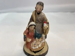 Eigenmerk Home made Kerststallen>Kersstal Josef, Maria En Kindeke Jezus