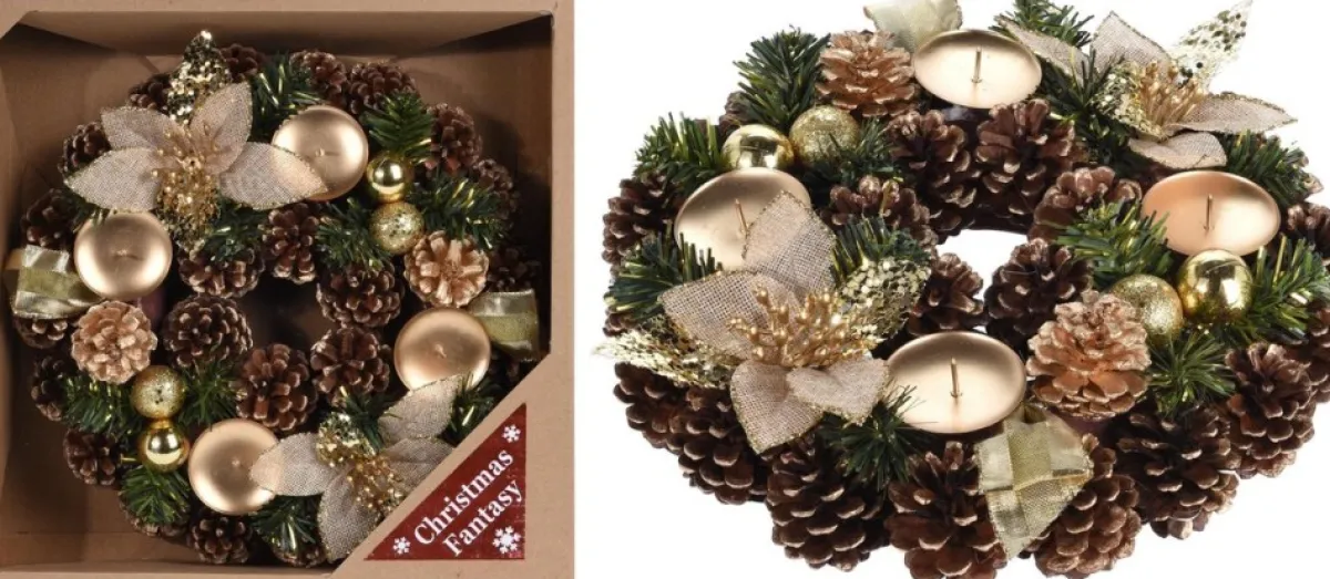 Bellatio Decorations Kerststukjes>Kerst Tafelstuk/Tafeldecoratie Kerststukje Krans Met Kaarsenhouder 28 Cm - Kerstversiering/Kerstdecoratie