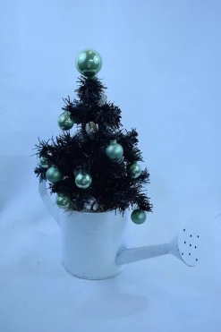 ZoeZo Design Kerststukjes>Kerstboom (Pje) In Metalen Gieter. Hoogte 37 Cm O 12 Cm Br 32 Cm, Kerststukje