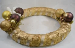 ZoeZo Design Kerstkransen>Kerstkrans - Bordeaux - Goud - Stro -Kunststof - O 40 Cm