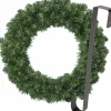 Merkloos Kerstkransen>Kerstkrans 35 Cm - Groen - Met Zwarte Hanger/Ophanghaak - Kerstversiering