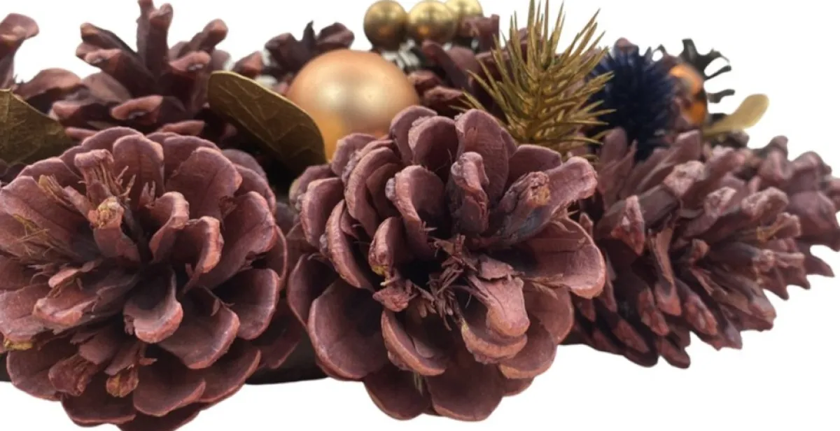 WDMT Kerstkransen>Kerstkrans - Gold Berry | O 40 Cm | Decoratieve En Goed Gevulde Kerstkans Gemaakt Van Natuurlijke Materialen | Samengesteld Met Rode En Gouden Details | Goud