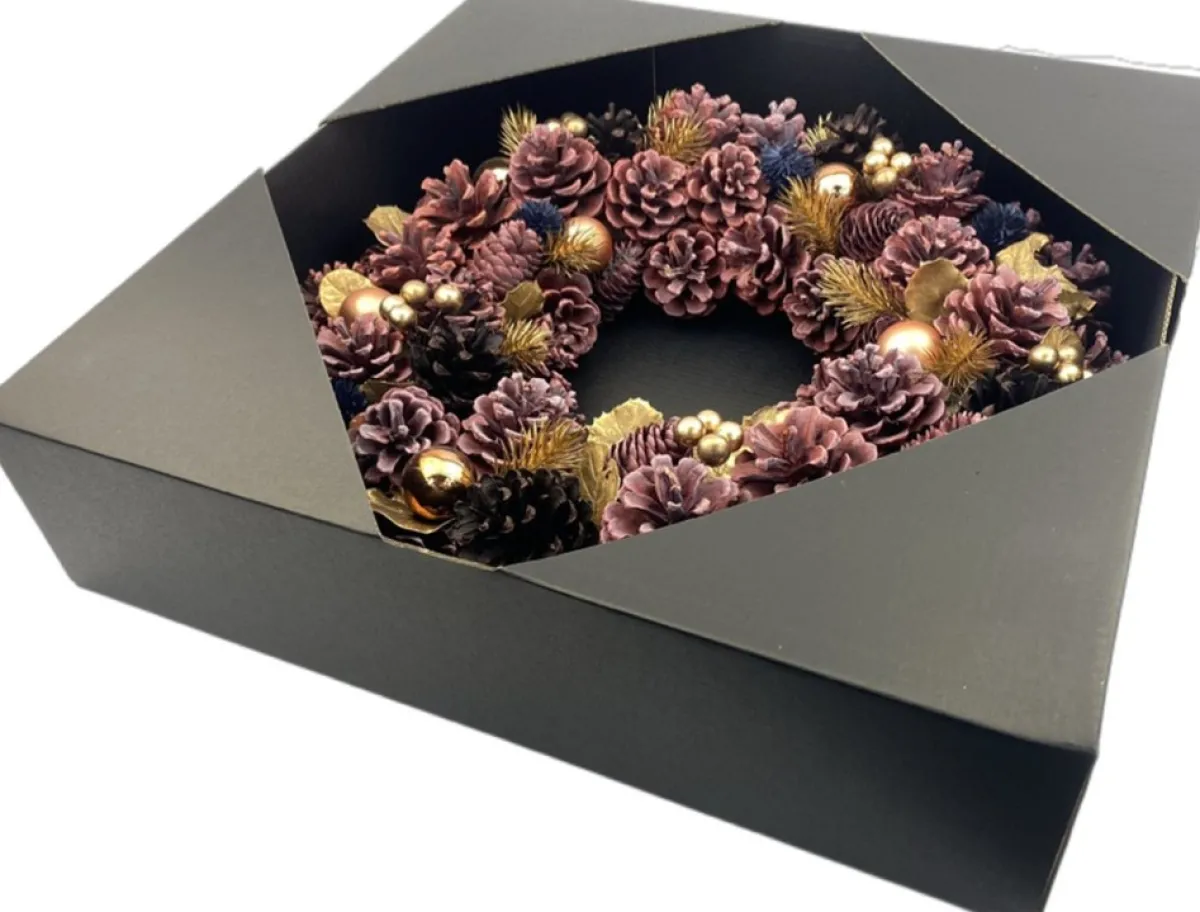 WDMT Kerstkransen>Kerstkrans - Gold Berry | O 40 Cm | Decoratieve En Goed Gevulde Kerstkans Gemaakt Van Natuurlijke Materialen | Samengesteld Met Rode En Gouden Details | Goud