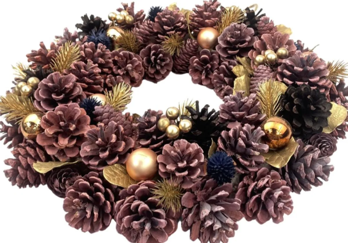 WDMT Kerstkransen>Kerstkrans - Gold Berry | O 40 Cm | Decoratieve En Goed Gevulde Kerstkans Gemaakt Van Natuurlijke Materialen | Samengesteld Met Rode En Gouden Details | Goud