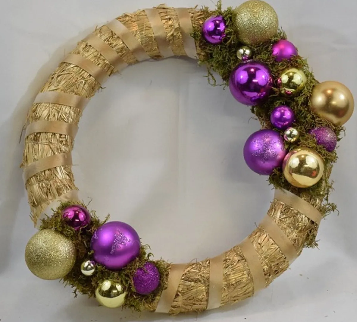 ZoeZo Design Kerstkransen>Kerstkrans - Paars - Goud - Stro - Kunststof - O 40 Cm