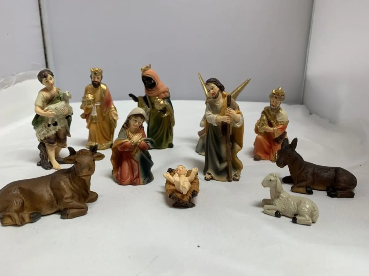 Eigenmerk Home made Kerststallen>Kerststal 12 Delen 8 Cm Hoog