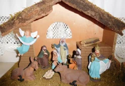 Bouwman Kerststallen>Kerststal Hout Met 9 Beeldjes 35Cm Nr. 024