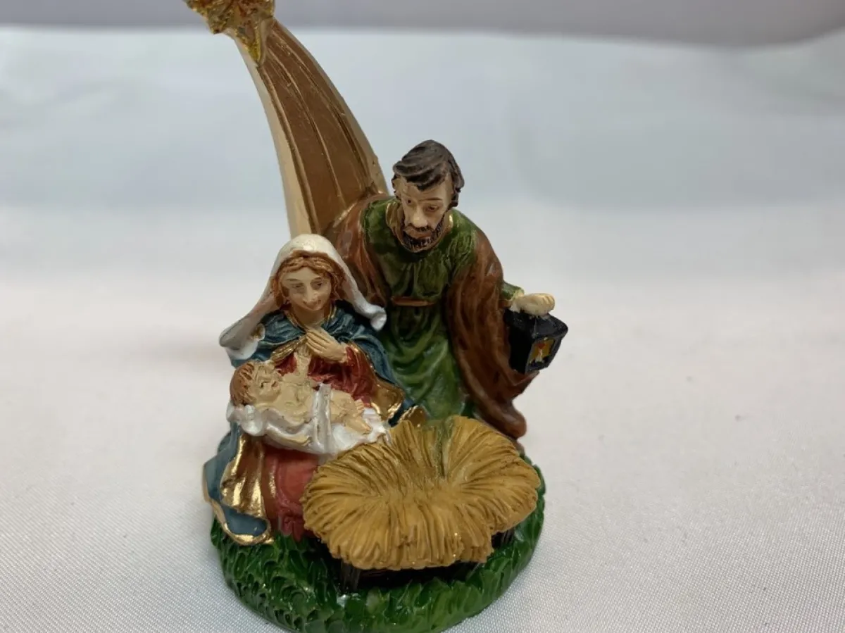 Eigenmerk Home made Kerststallen>Kerststal Josef, Maria En Kindeke Jezus