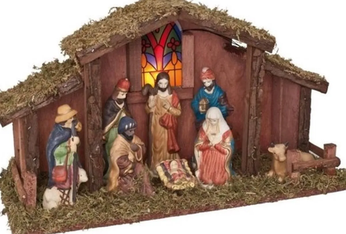 Generic Kerststallen>Kerststal Met Verlichting - 39 X 15 X 22,5 Cm - Op Batterijen