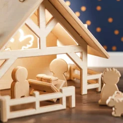 Lovelties Kerststallen></noscript>Kerststal Voor Kinderen. Inclusief 12 Figuren. Deze Kerststallen Worden Gemaakt In Nederland. Na De Kerst Plat Op Te Bergen.