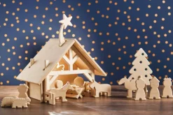 Lovelties Kerststallen></noscript>Kerststal Voor Kinderen. Inclusief 12 Figuren. Deze Kerststallen Worden Gemaakt In Nederland. Na De Kerst Plat Op Te Bergen.