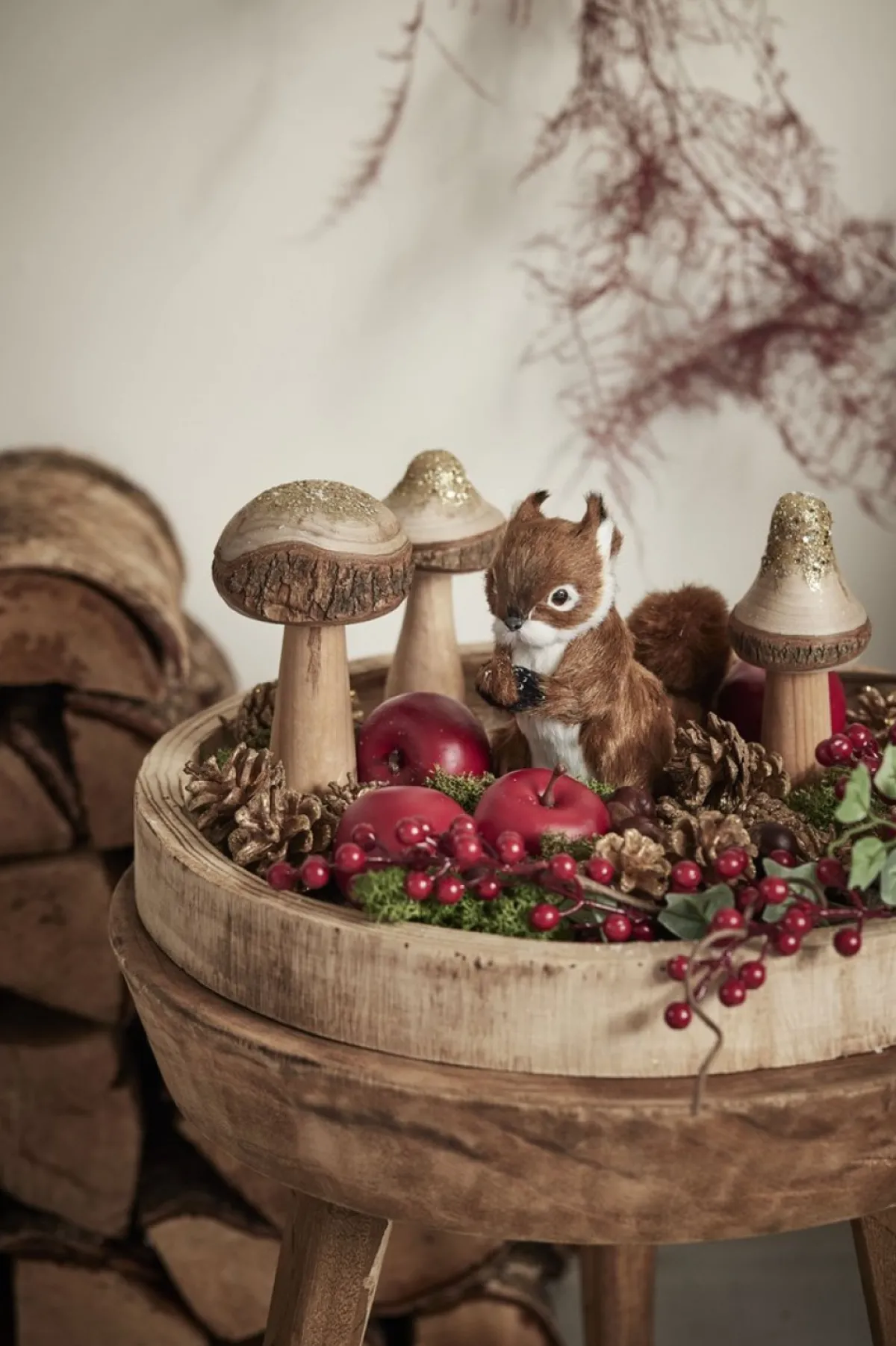 Naturn Christmas Kerststukjes>Kerststuk Theelicht Houder - Red Berry | 45 Cm / 2L | Decoratief Kerststuk Gemaakt Uit Natuurlijke Materialen En Voorzien Van Twee Waxinehouders | Kerst Decoratie | Rood