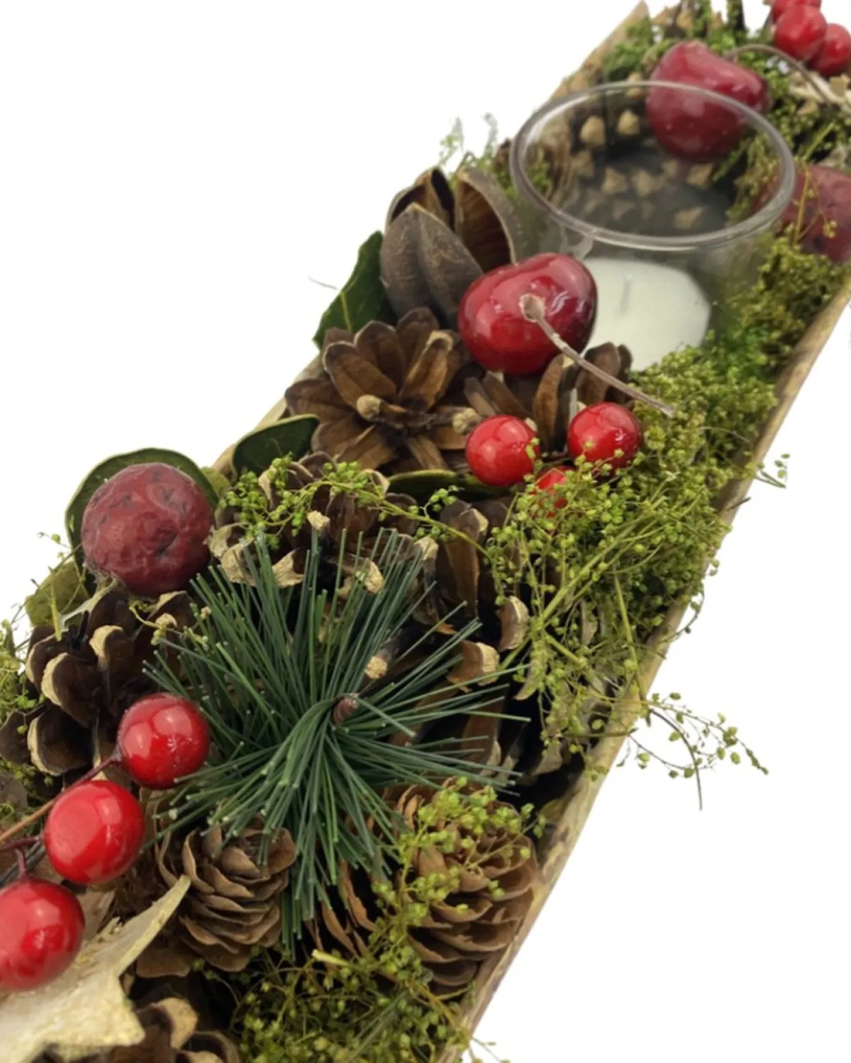 WDMT Kerststukjes>Kerststuk Theelicht Houder - Red Berry | 45 Cm / 2L | Decoratief Kerststuk Gemaakt Uit Natuurlijke Materialen En Voorzien Van Twee Waxinehouders | Rood