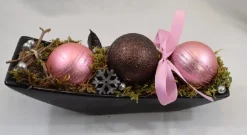 ZoeZo Design Kerststukjes>Kerststukje In Zwart Aardewerk Schaaltje, Bordeaux/ , L 24 Cm, H 10 Cm, Br 9 Cm