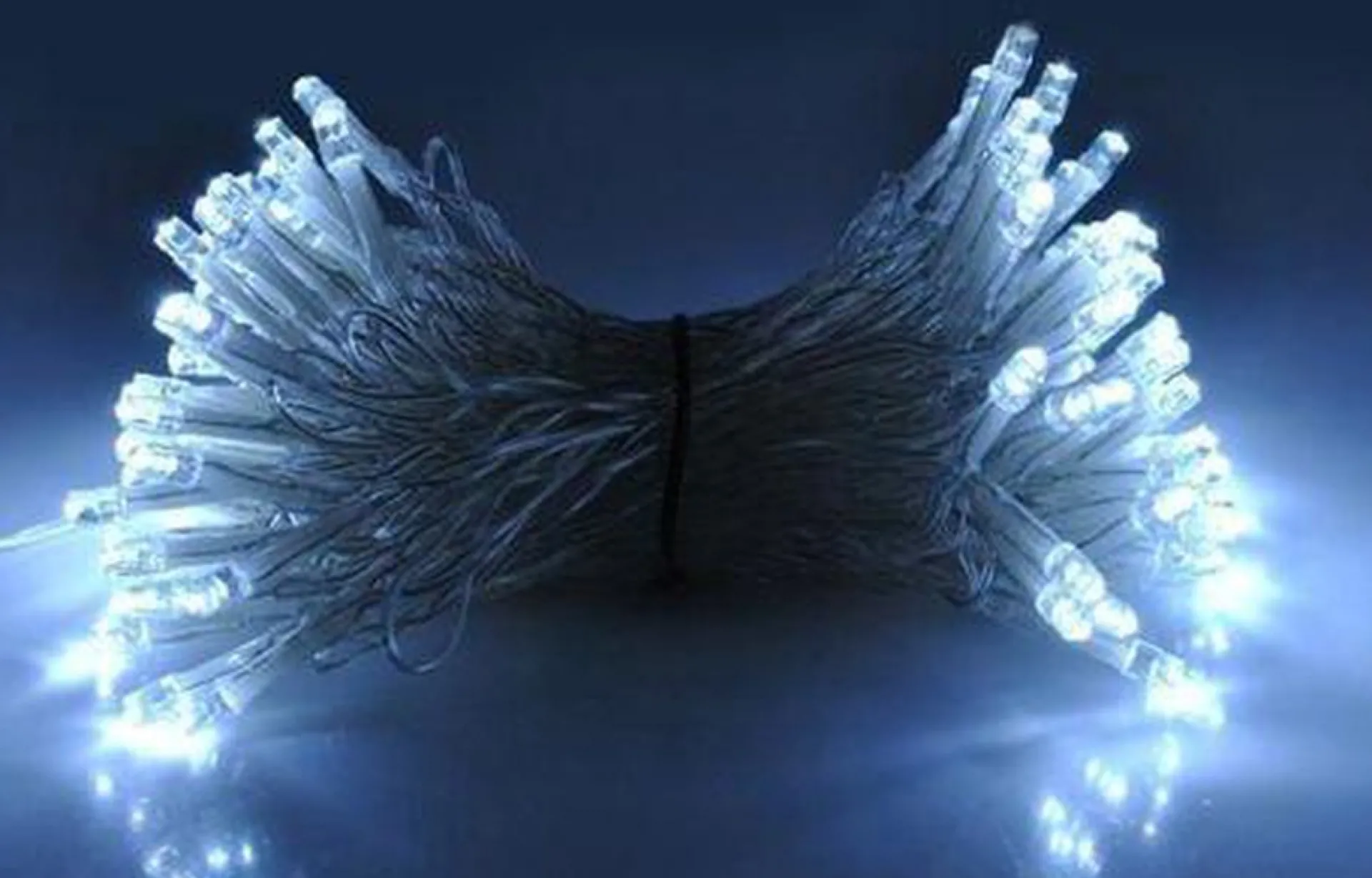 Merkloos Kerstverlichting 100 Led's - Programmeerbaar - Koud Wit Clearance