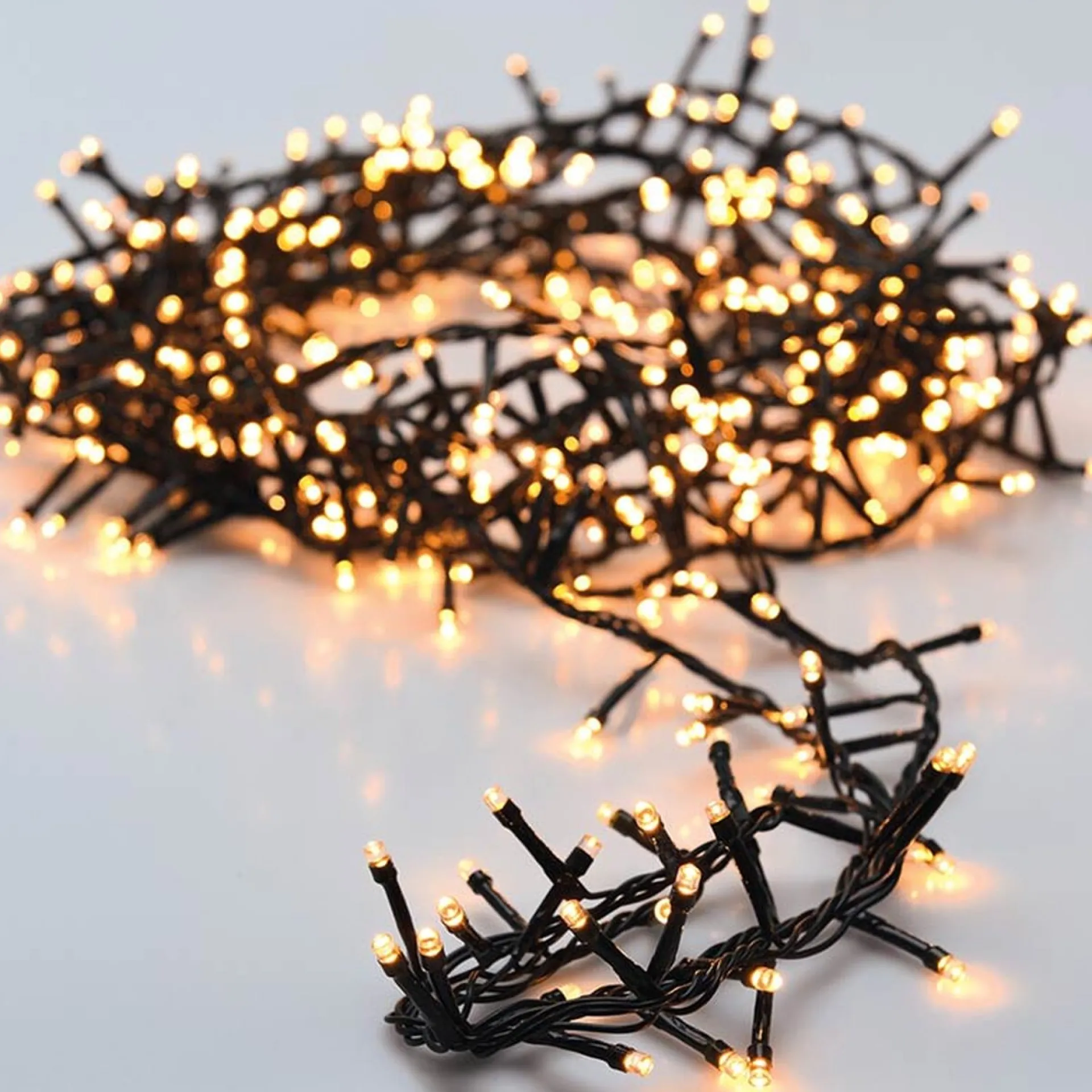 Merkloos Kerstverlichting Clusterverlichting 400Led – 8 Meter – Warm Wit - Voor Binnen En Buiten New