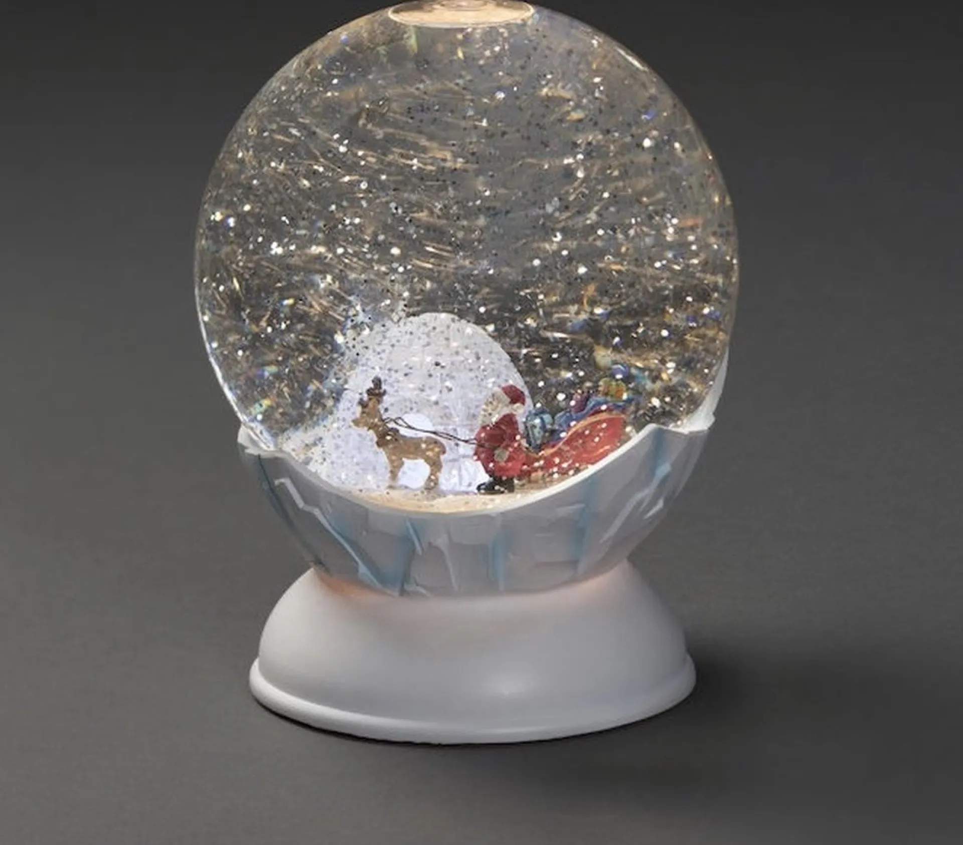 Konst Smide Sneeuwbol O15Cm Groot Electronisch Met Licht Kerstman Slee Rendier Iglo Noordpool Decoratie Kerstverlichting Flash Sale