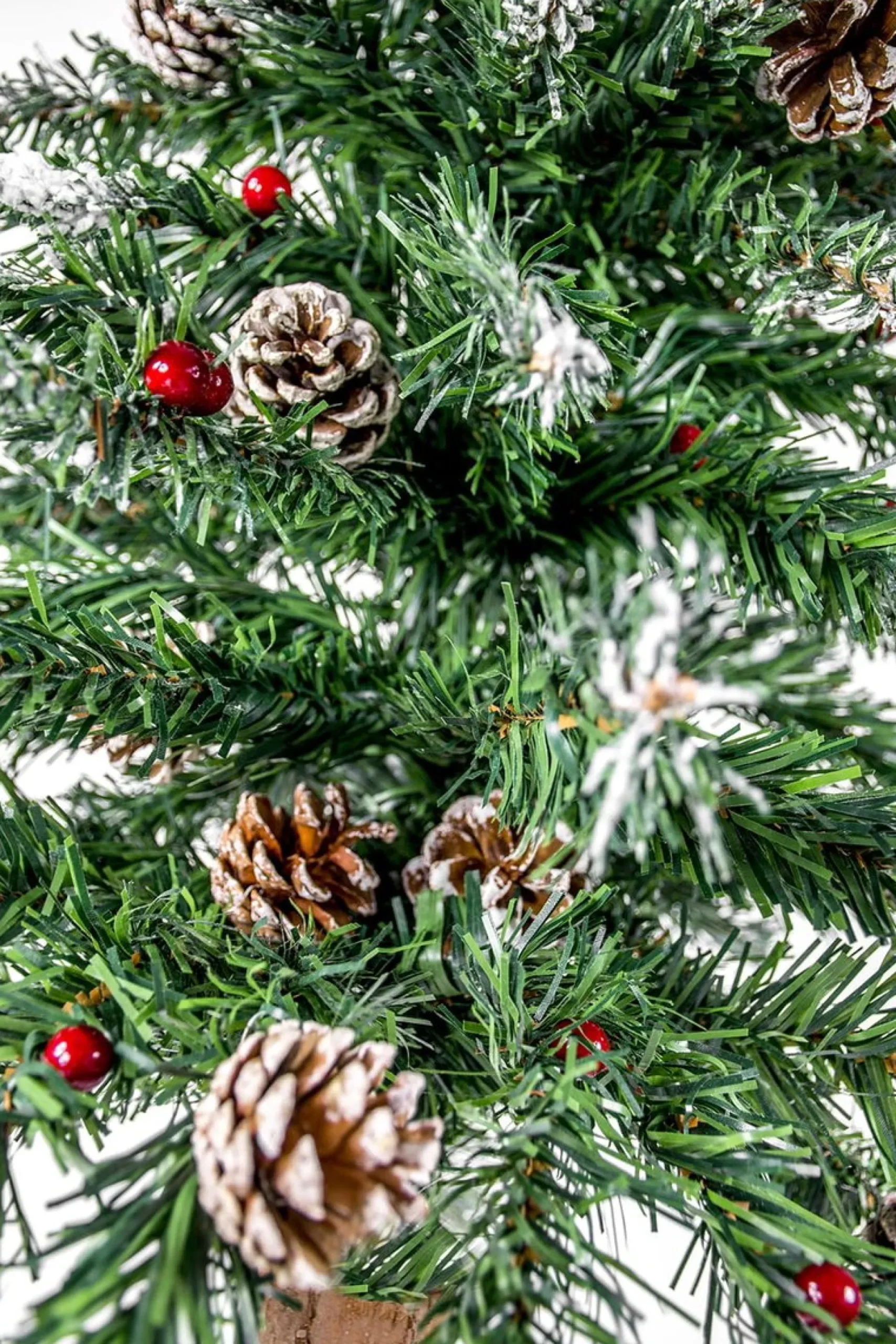 Viking Choice Kunst Kerstboom Met Houten Stam – 220 Cm + Sneeuw & Versiering Outlet