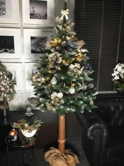 Viking Choice Kunstkerstboom 160 Cm - Met Houten Stam - Sneeuw En Dennenappels Store