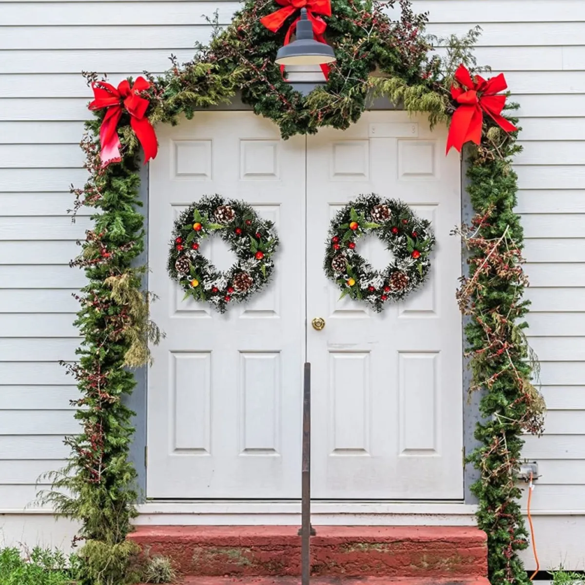 Selwo Kerstkransen>Kunstkerstkrans Voor De Voordeur, Kerstslinger, 30 Cm, Kerstkrans, Deurkrans, Bessenkrans, Kerstdecoratie Voor Deuren, Bomen, Muren En Ramen