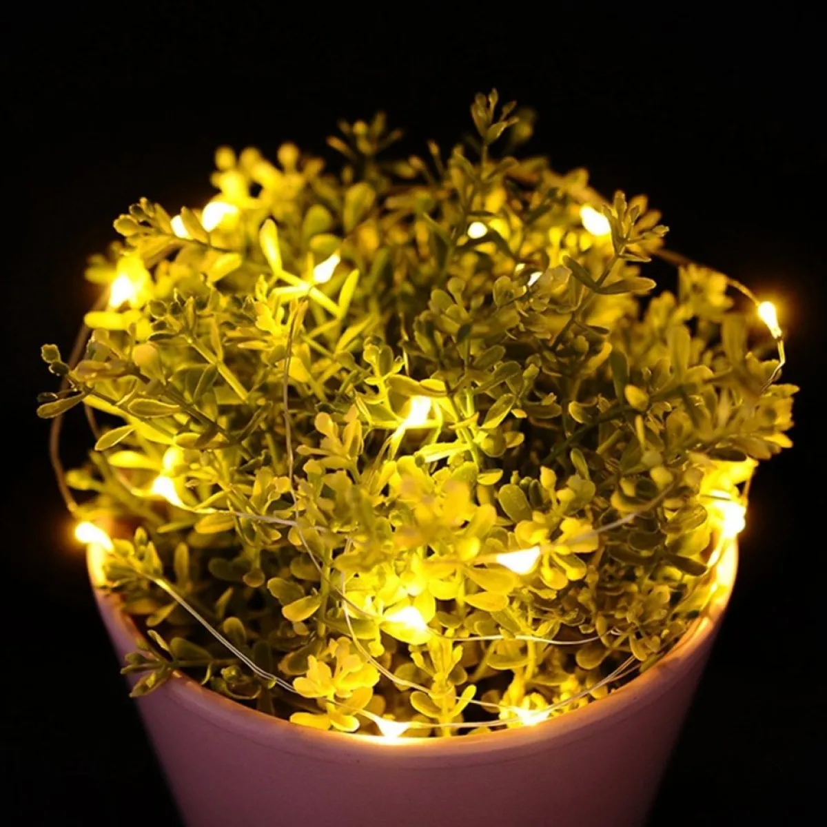 Wondersathome Kersthanger>Led Lampjes - Kerstlampjes - Kerstverlichting - 20 Warm Wit Lampjes - 2 Meter - Inclusief Batterijen - Lichtsnoer - Sfeerverlichting - Draadverlichting -