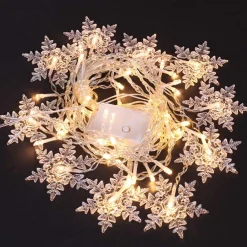 Xd Xtreme Led Sneeuwvlok Lichtgordijn - Kerstverlichting - Lichtgordijn - Energiebesparend - - Decoratie Verlichting - Kerstdagen - Feestdagen - Feestverlichting - Warm Wit Outlet