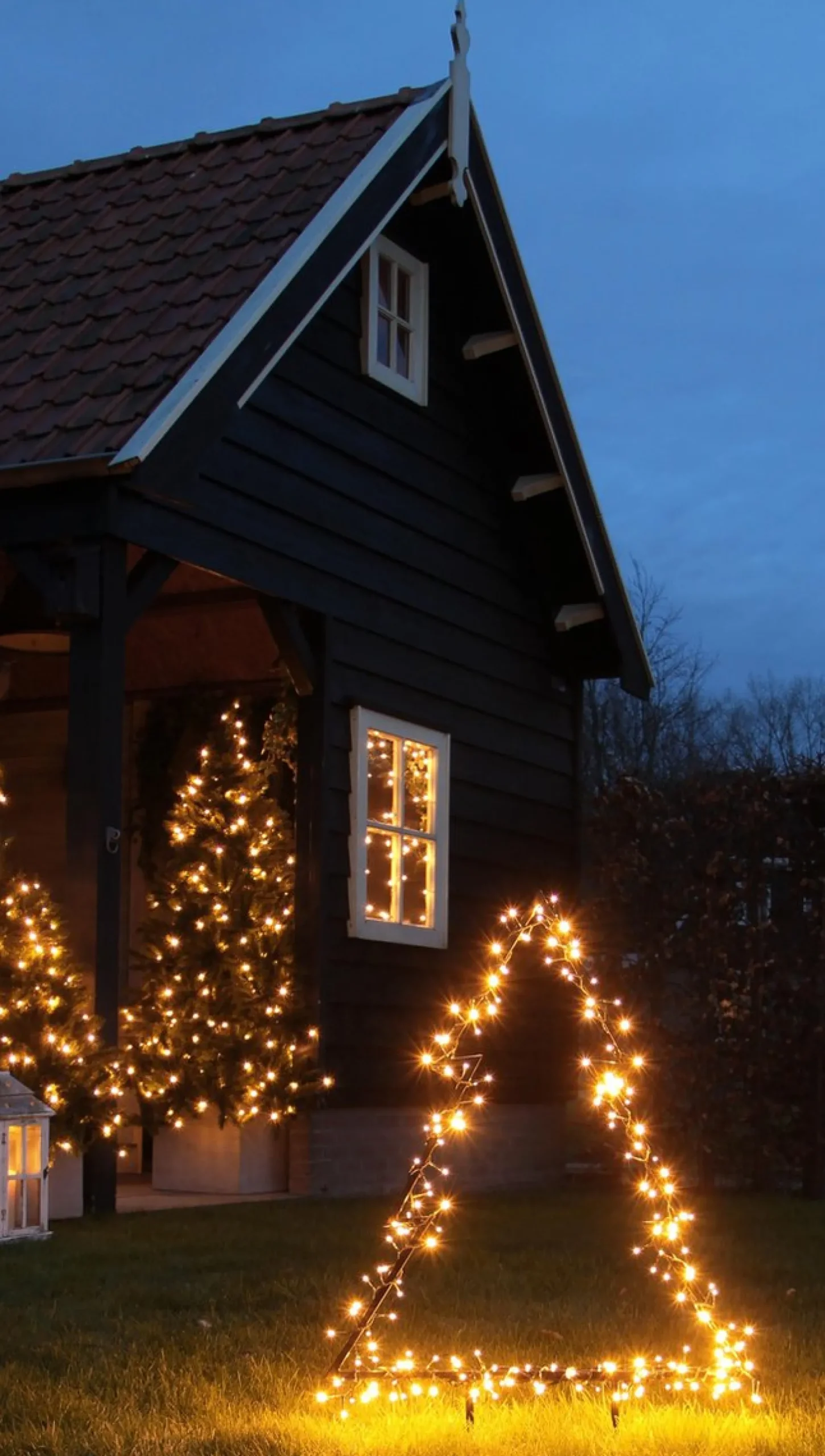 Luca lighting Garden D'Light Kerstboom Tuinsteker Met Warm Witte Led Verlichting - L72 X H100 Cm - Zwart Fashion