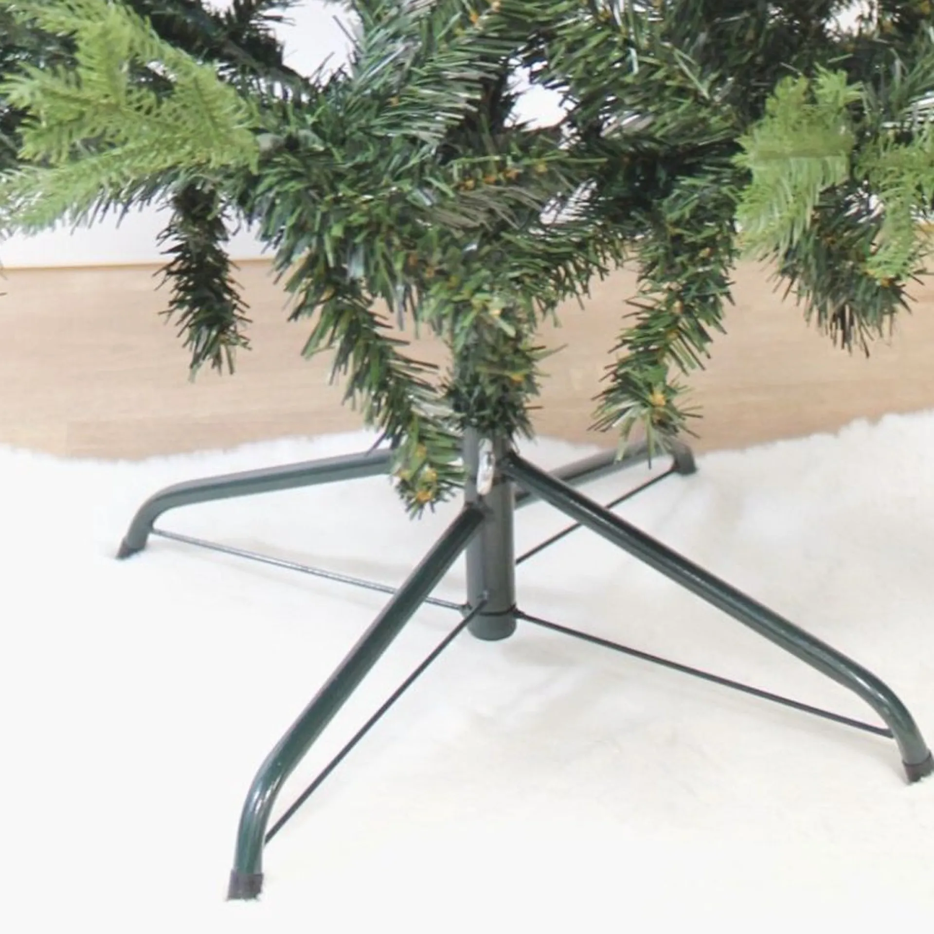 Silumen Luxe Groene Kunstboom 180Cm Pe / Pvc Met 659 Koppen, Metalen Voet - Plastic - Groen - Store