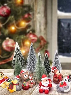 BeautyFit Mini Kerstboom 6 Stuks - Miniatuur Kerstboompjes - Kerstversiering - Kerstdecoratie Voor Binnen - Kerstcadeau - Kleine Kerstbomen - Kerst Cadeau - Kerstcadeau Voor Vrouwen En Mannen Outlet