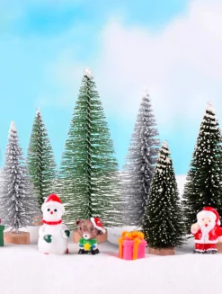 BeautyFit Mini Kerstboom 6 Stuks - Miniatuur Kerstboompjes - Kerstversiering - Kerstdecoratie Voor Binnen - Kerstcadeau - Kleine Kerstbomen - Kerst Cadeau - Kerstcadeau Voor Vrouwen En Mannen Outlet